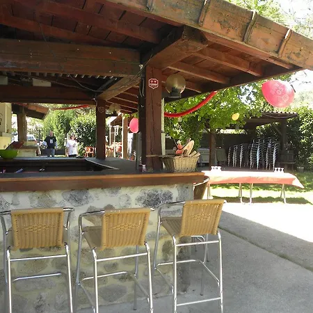 Hotel Le Caveau De 2*
